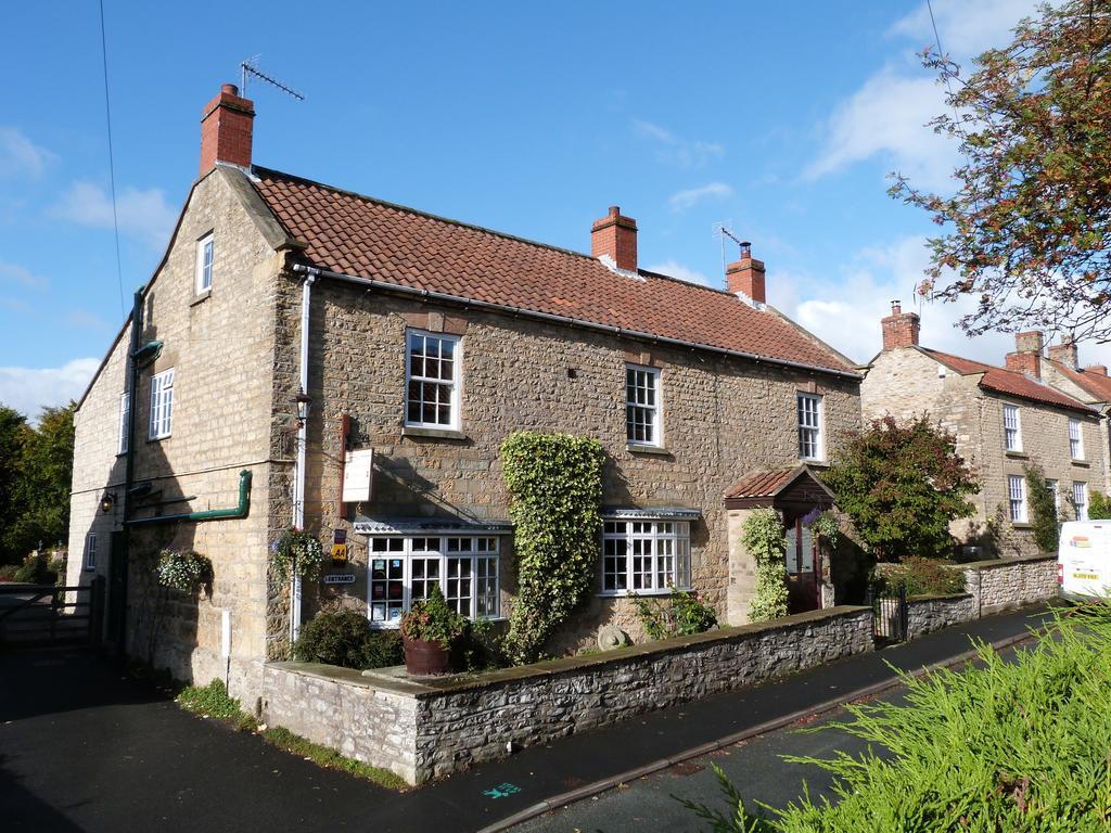 ホテル Plumpton Court Nawton エクステリア 写真